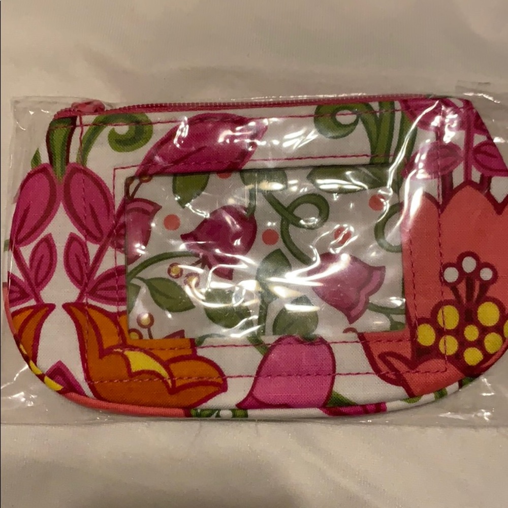 Vera Bradley Zip ID- brand new